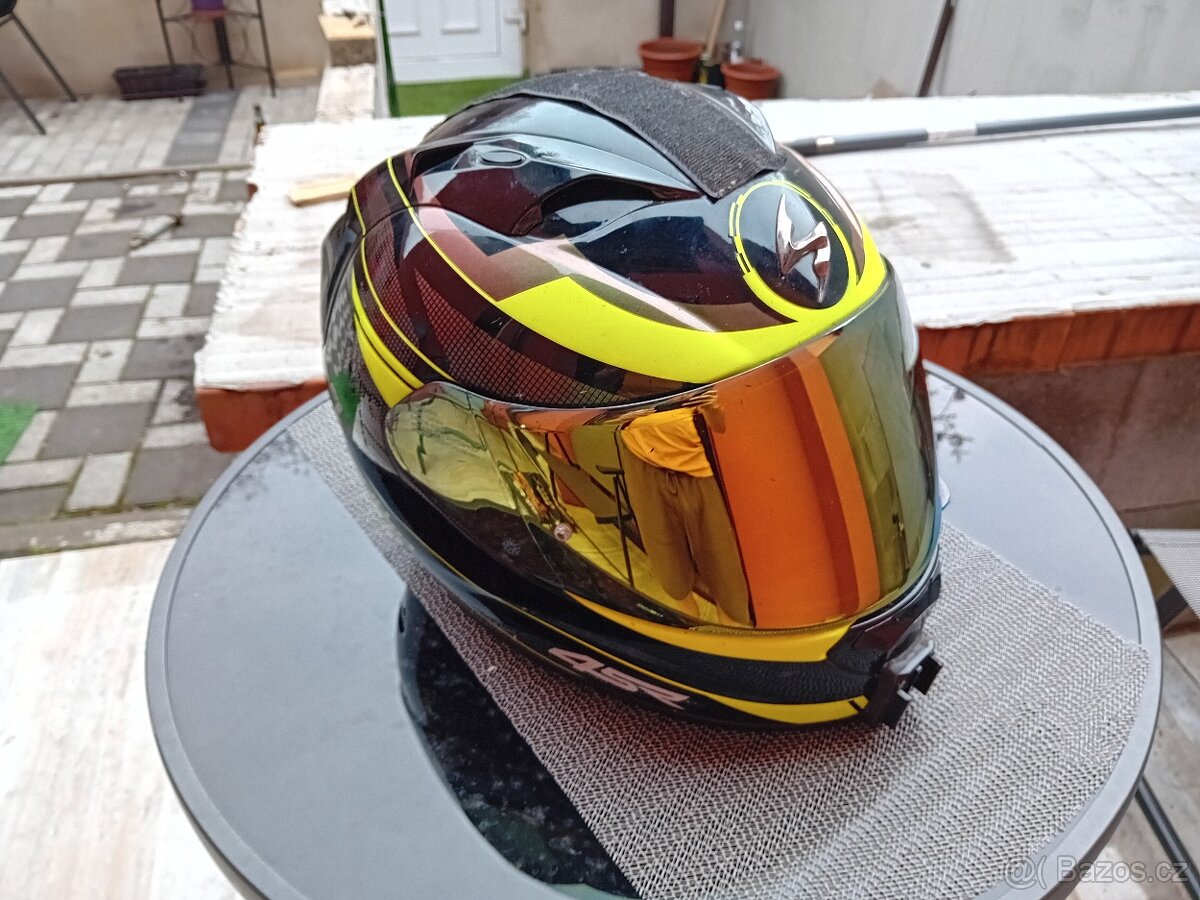 Helma 4SR