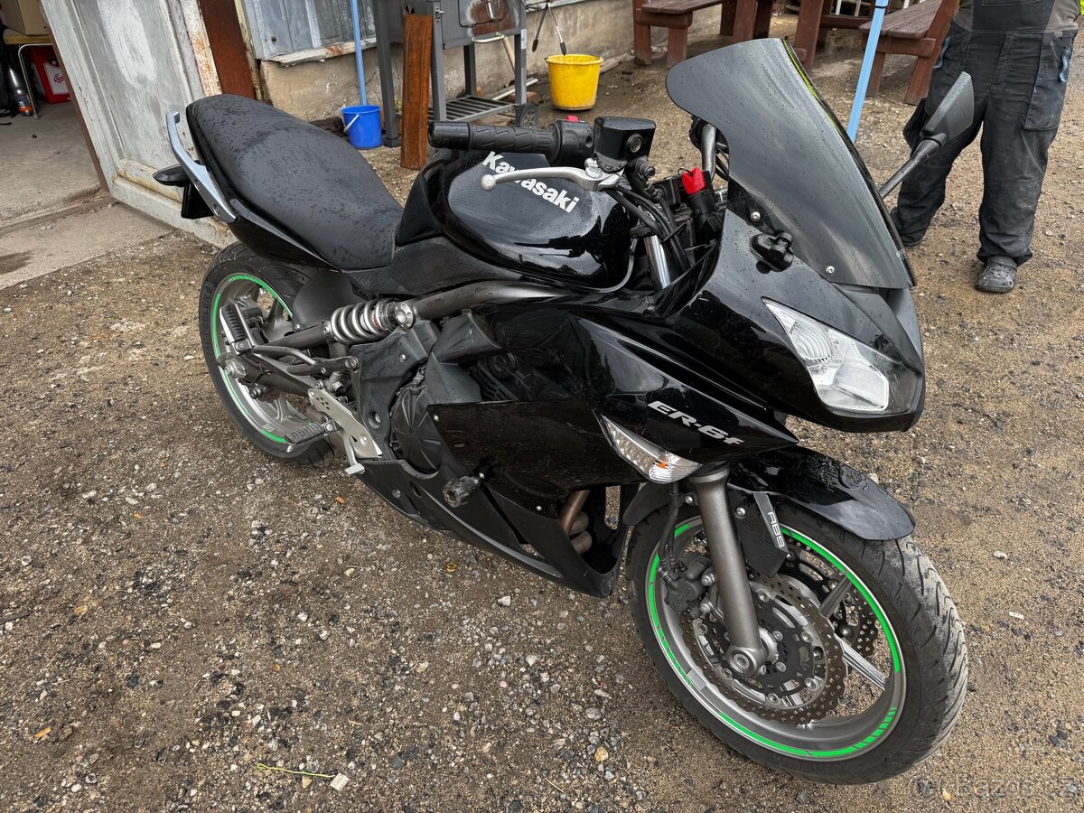 Kawasaki ER6f ABS - pěkný stav