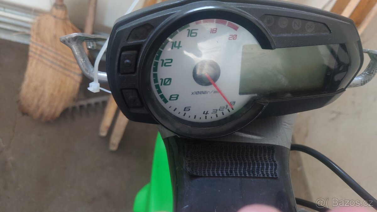 Budík kawasaki zx6r 2009
