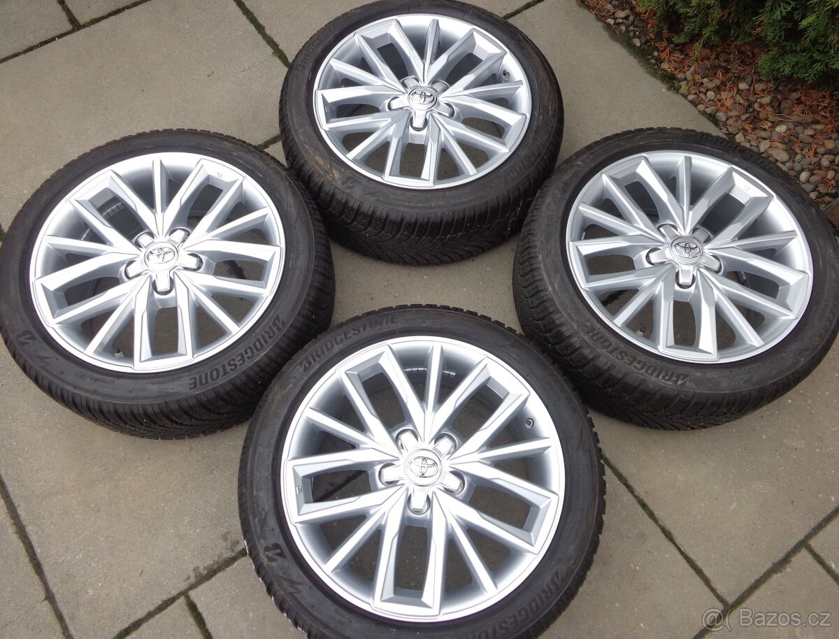 5x114,3 18" ori.zimna sada kol s TPMS Toyota Corolla