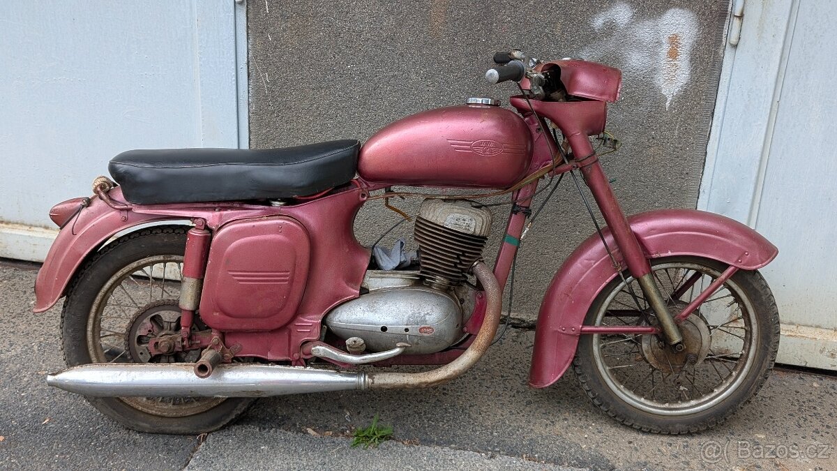 Jawa 250/559 panelka
