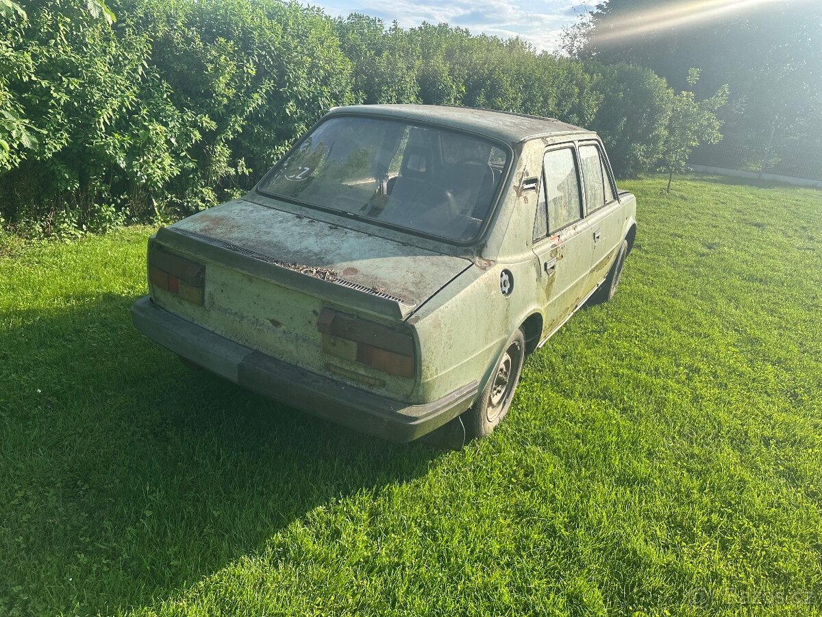 Škoda 105