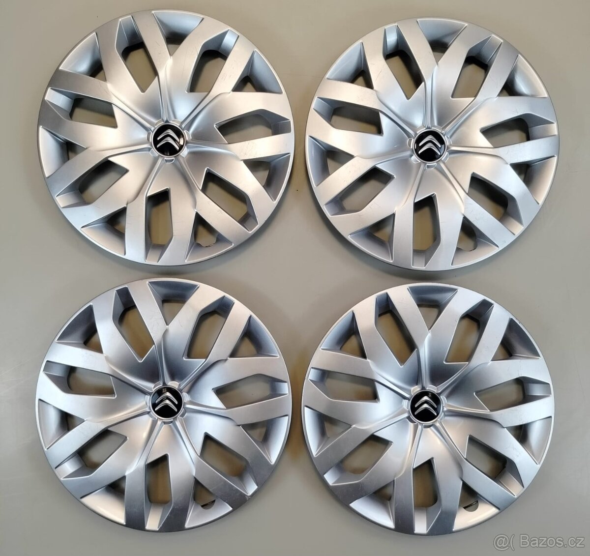 Poklice Citroën 16" 4ks