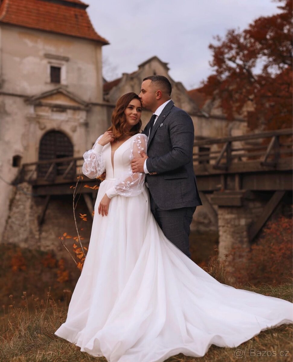 svatební šaty