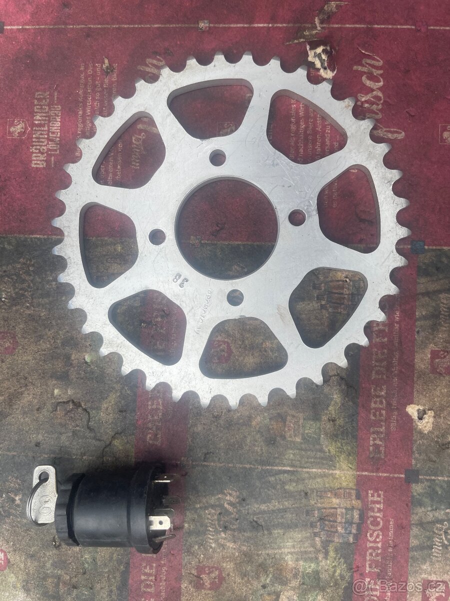 zbylé original díly JAWA DANDY