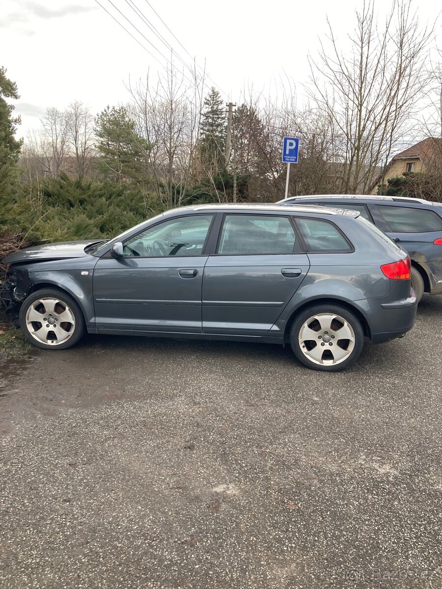 Audi A3 2.0 TDi BMM (bourané, na díly)
