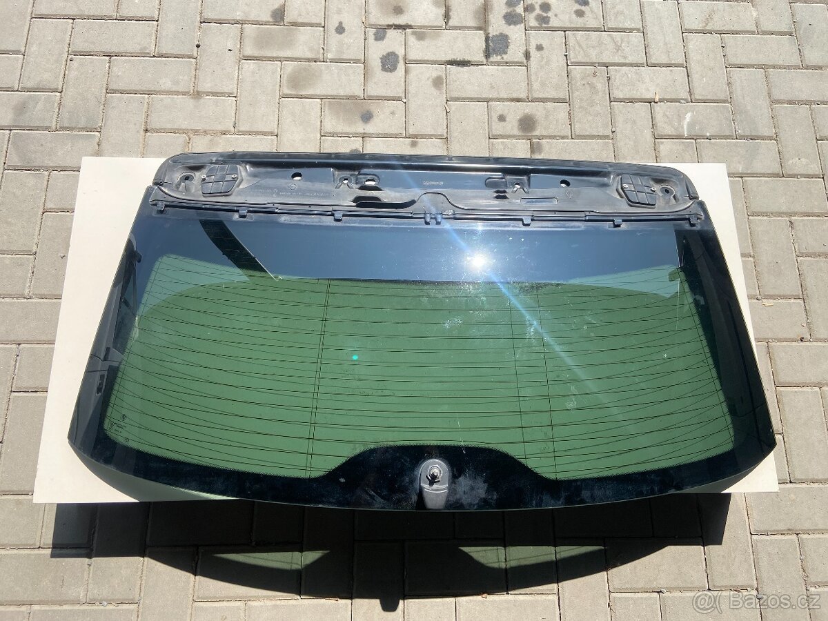 Zadní okno BMW F11