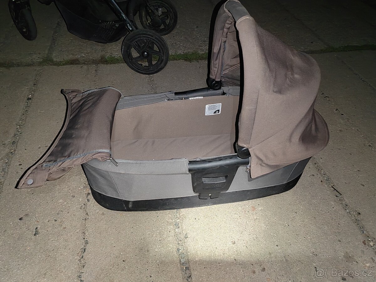 Britax hluboký + sportovní kočárek