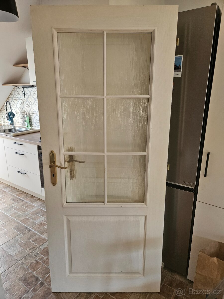 Dřevěné dveře prosklené