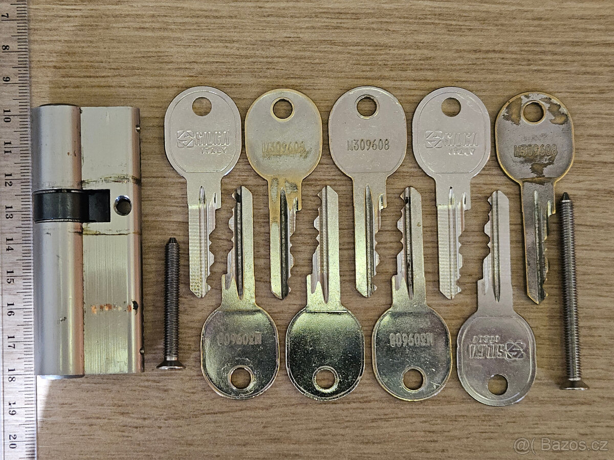 Vložka do zámku, celkem 9 klíčů