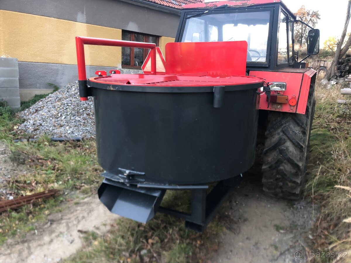 Míchačka za traktor