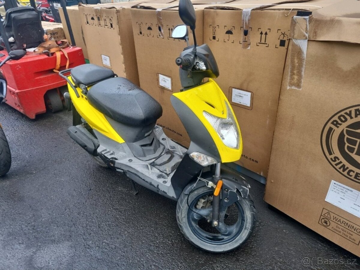 Kymco CK 50QT 2008 rok najeto 13tis/km -havarovaný