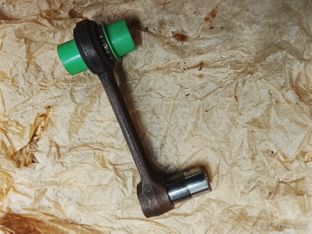 Čz motokros ojnice 981.