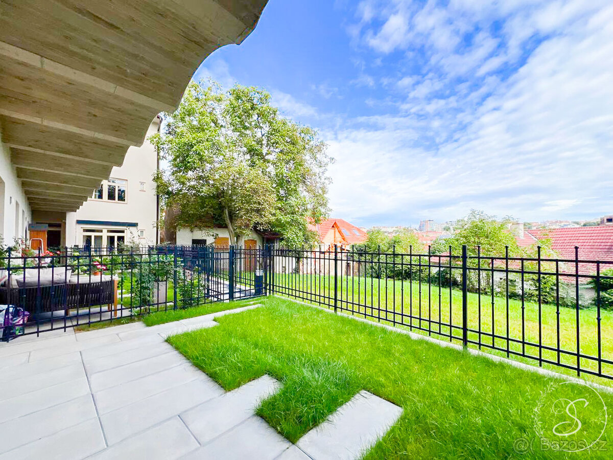 Pronájem bytu 1+kk 34 m²