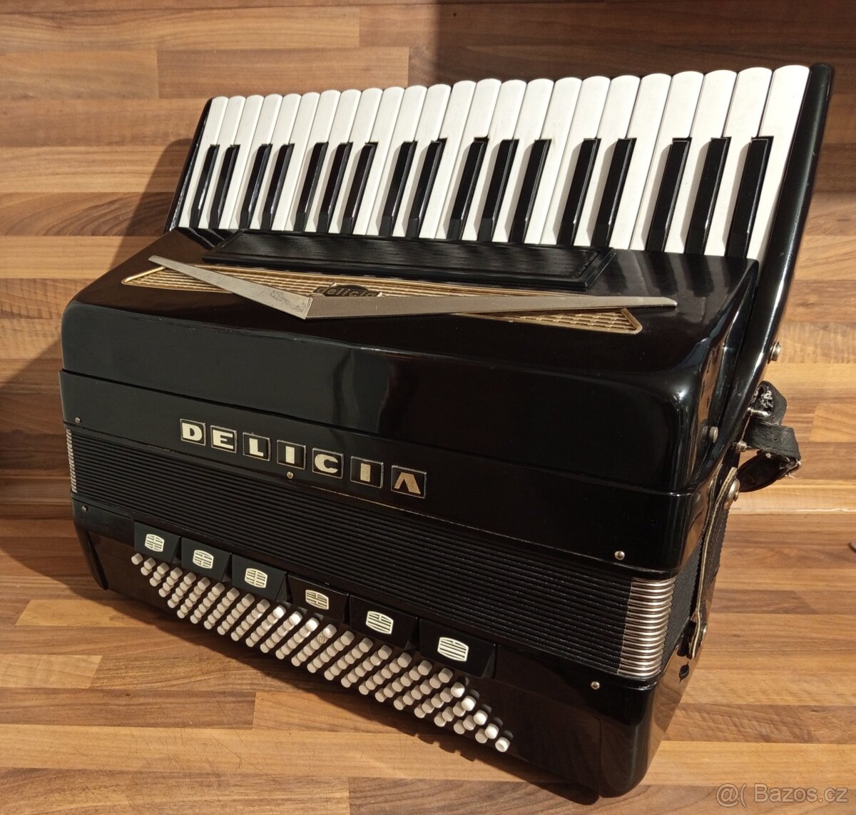 Akordeon (harmonika, heligonka) Delicia 120