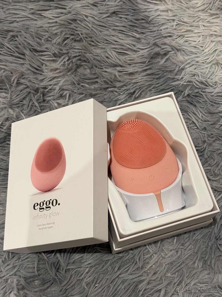 Eggo infinity Glow čistič pleti