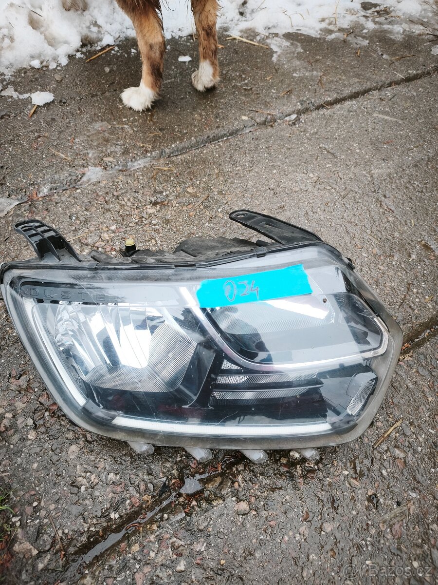 Přední světlo na Dacia Duster 2
