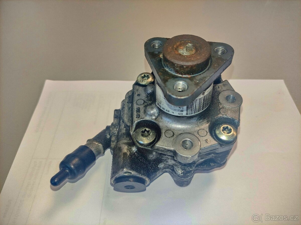 Čerpadlo servořízení Audi A4 2009 8K0145154B