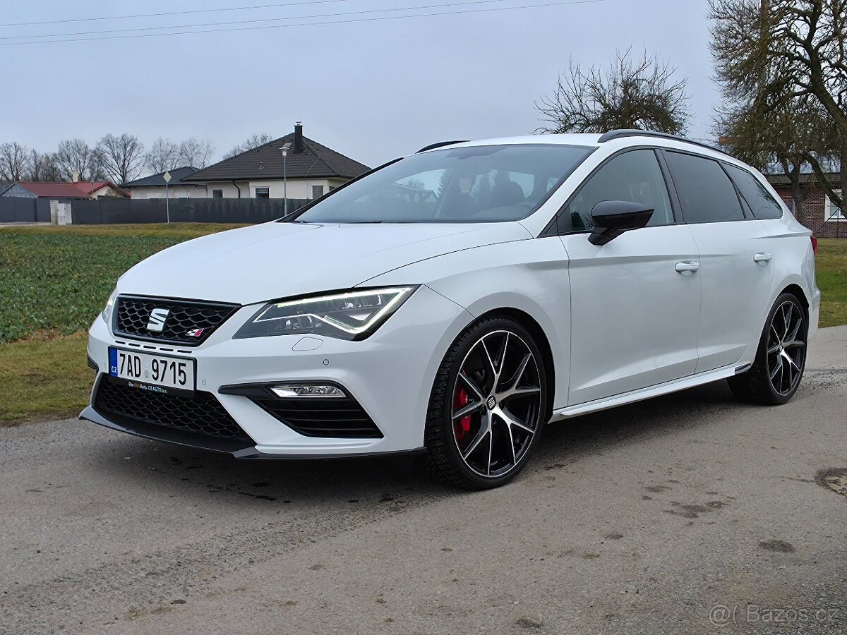 Leon Cupra ST 300 4Drive Carbon Edition