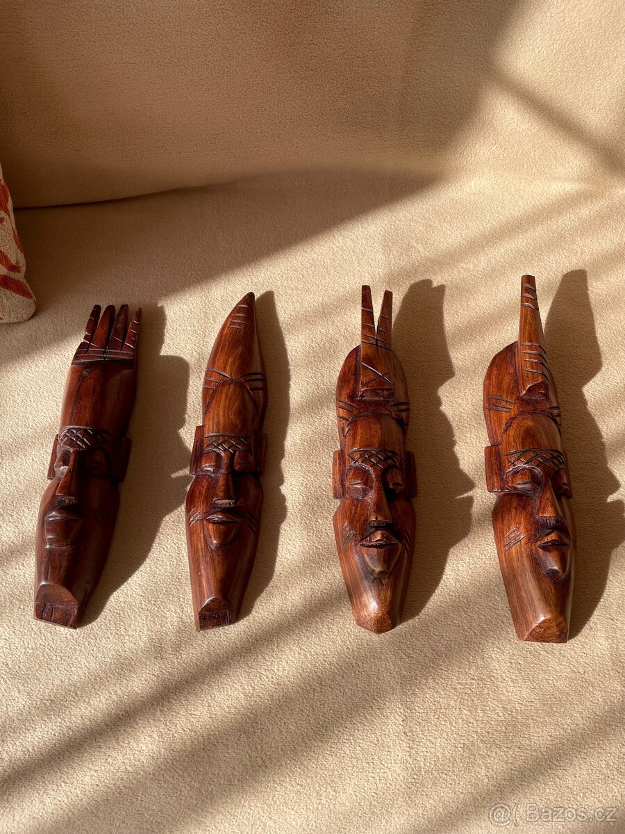 Dřevěné africké masky – sada 4 ks