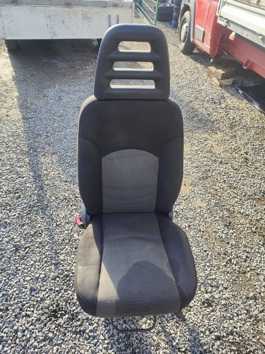 Iveco daily sedačka řidiče