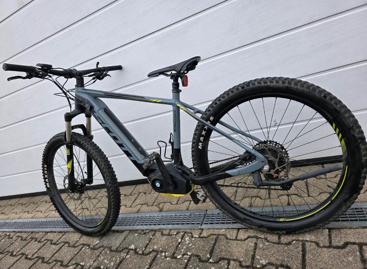 Elektrokolo Scott E-Scale 720L
