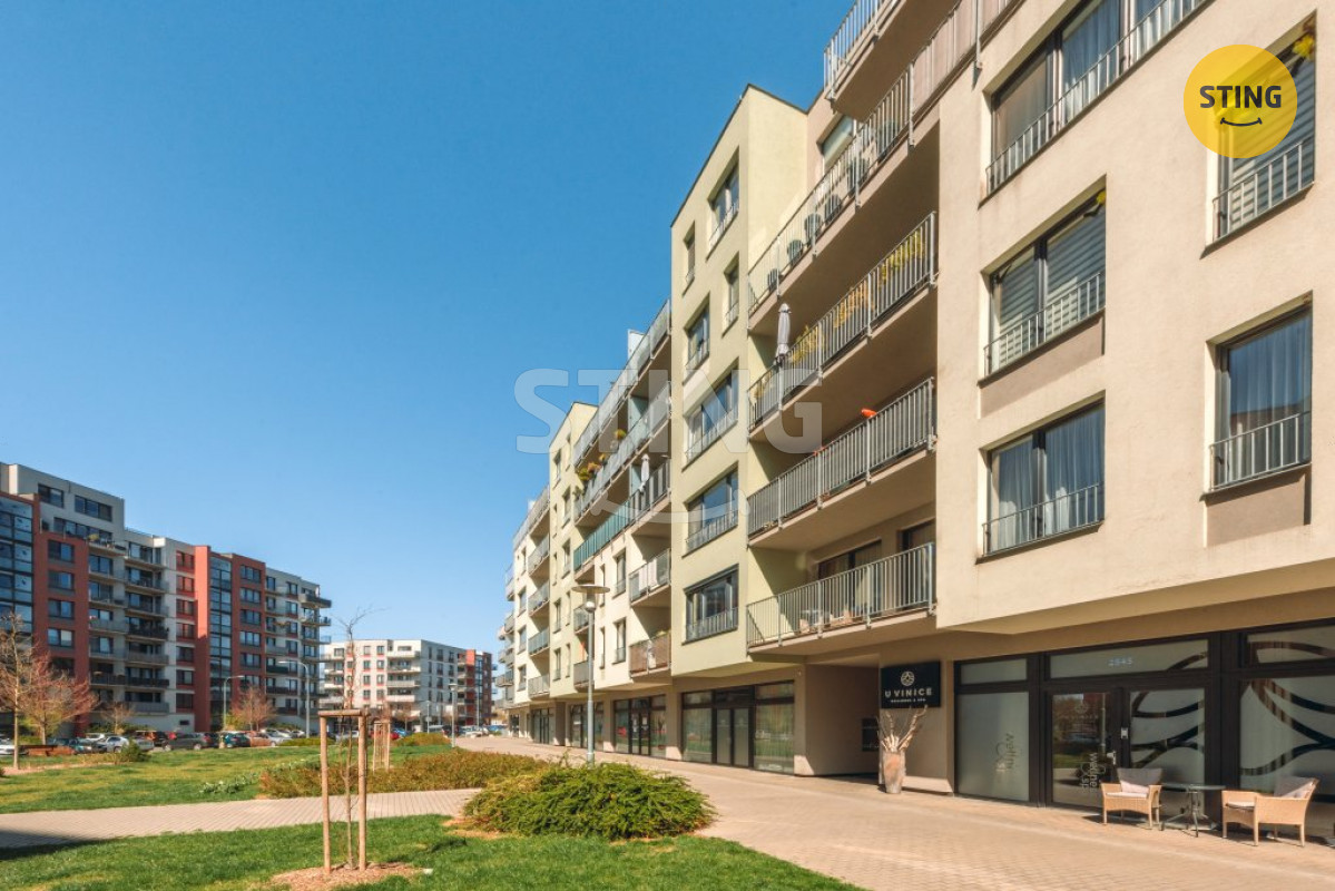 Prodej bytu 2+kk s balkónem v Pardubicích (ul. Pod V, 132182