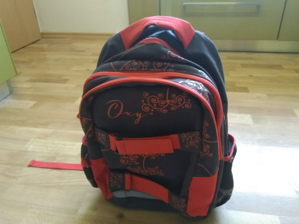 Nový dívčí školní batoh Oxy pro 3-5. třídu