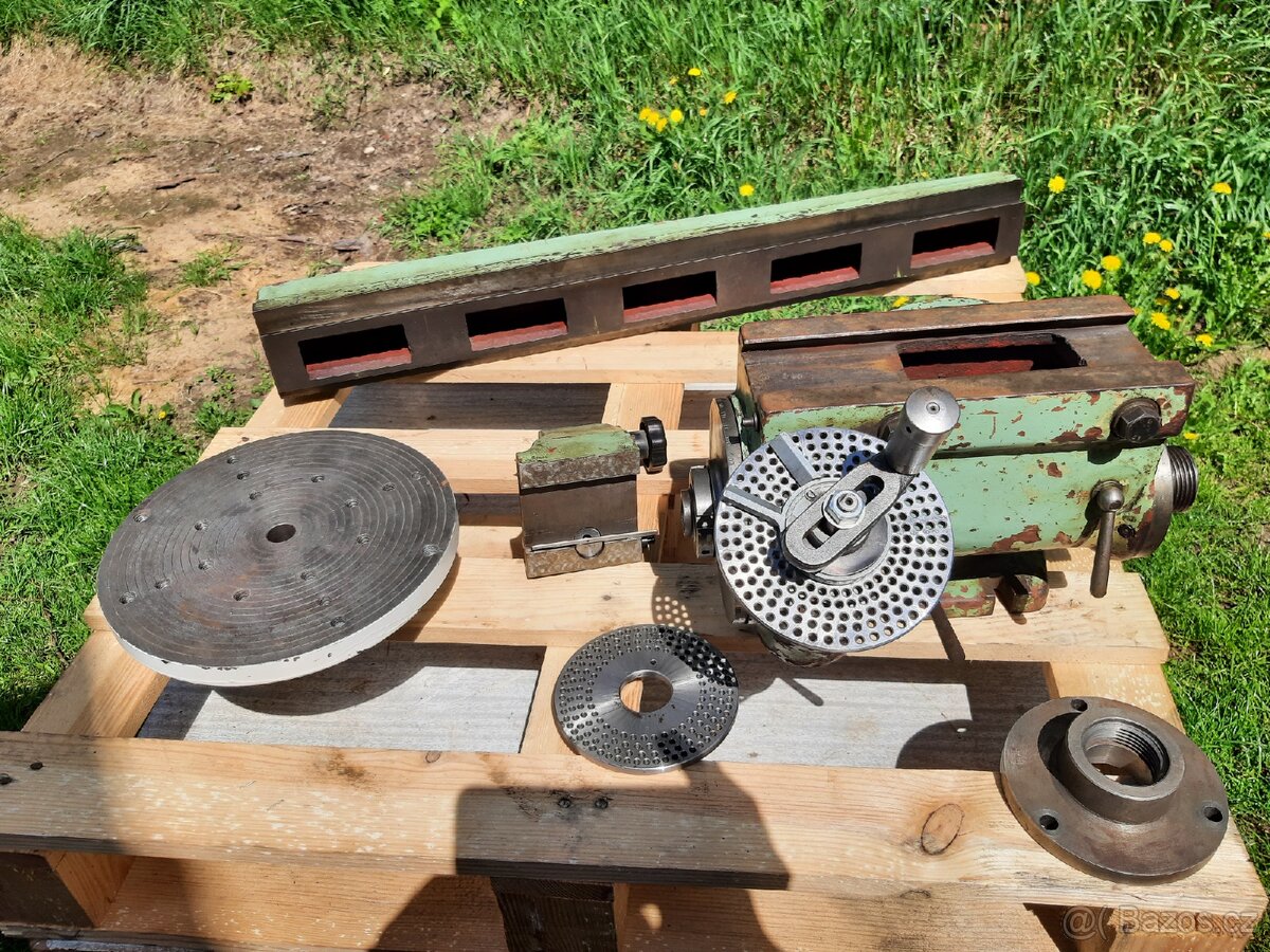 Dělička MK4 s příslušenstvím TOS FN22, FN32, DECKEL FP1, FP2