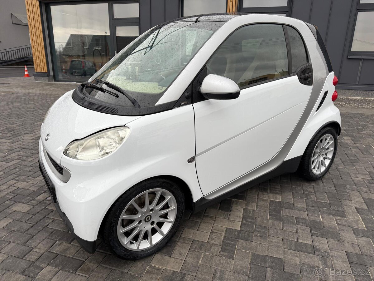Smart fortwo 451 coupe mhd 1.0 JBL muzika