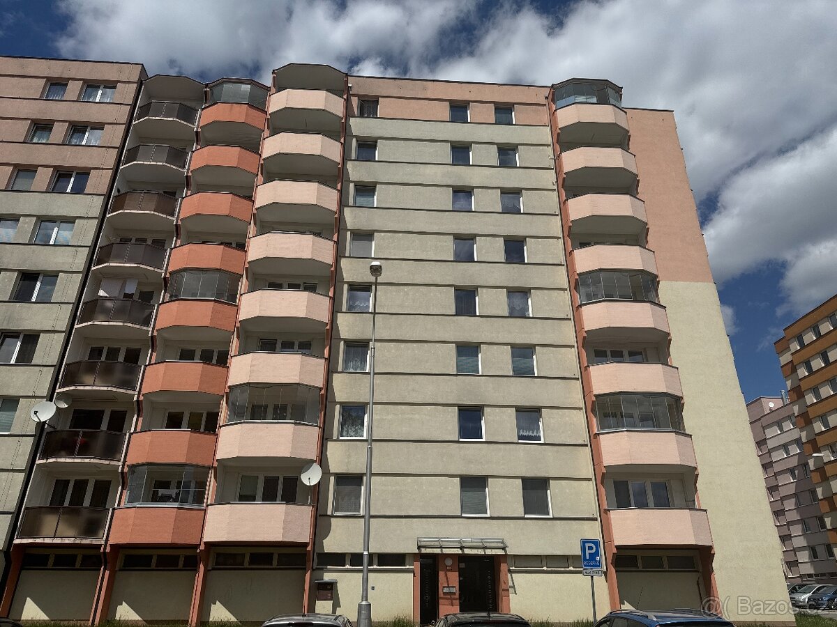 BYT 3+1 V PELHŘIMOVĚ