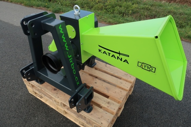 špalíkovač štěpkovač za traktor