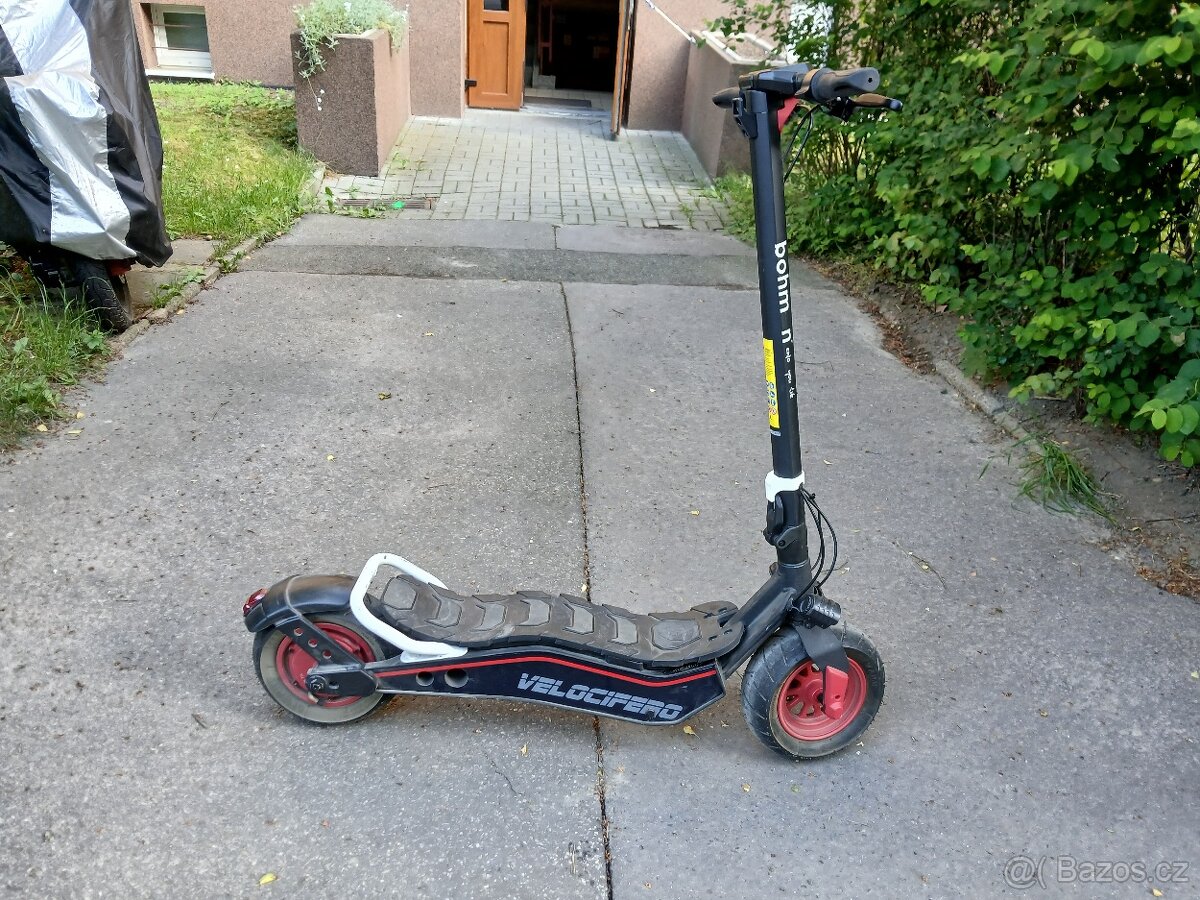 Elektrická koloběžka Bohman Velocifero Extreme