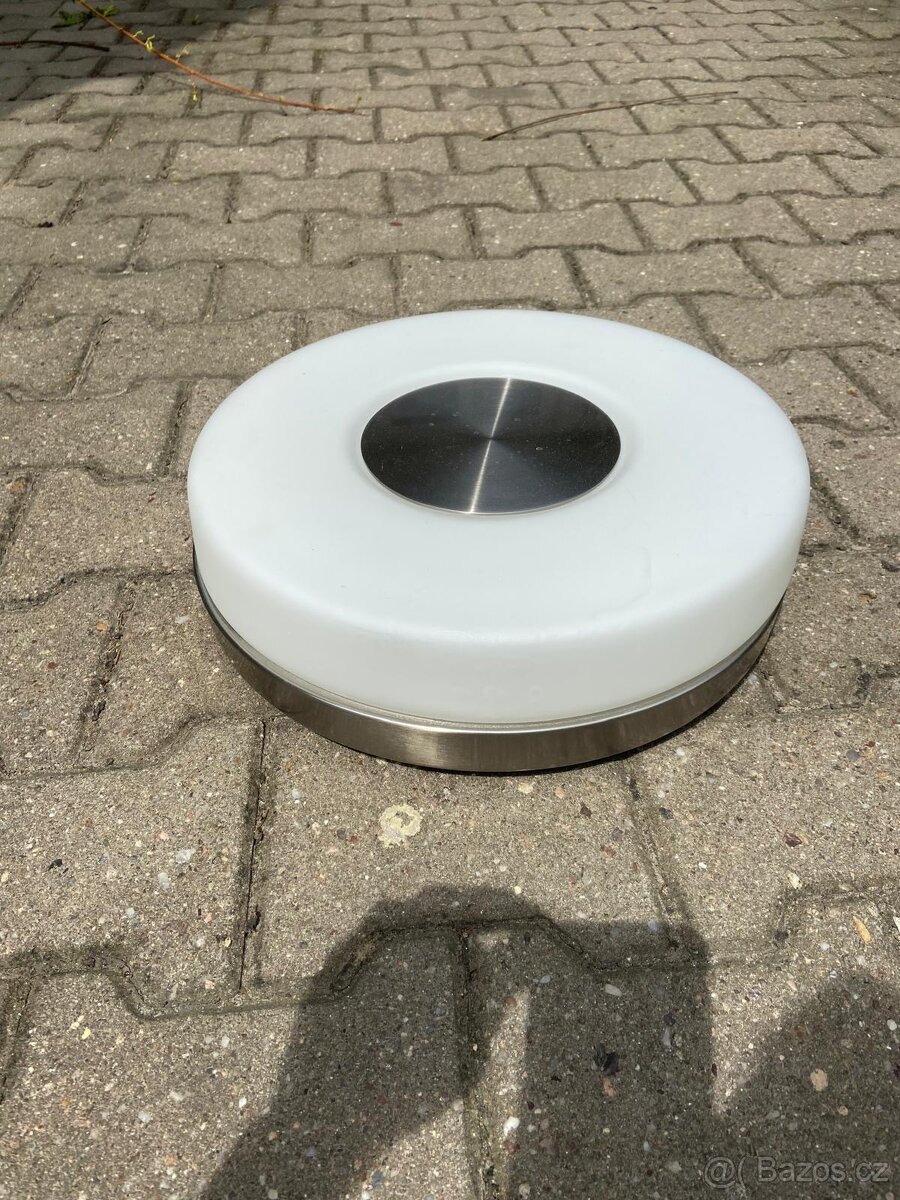 Stropní lampa