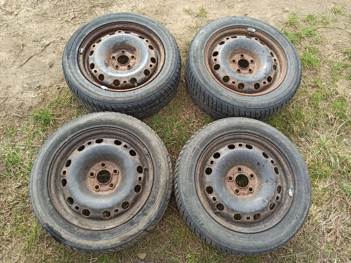disky Škoda 6Jx15H2 ET43 5x100 pneu 195/55/15