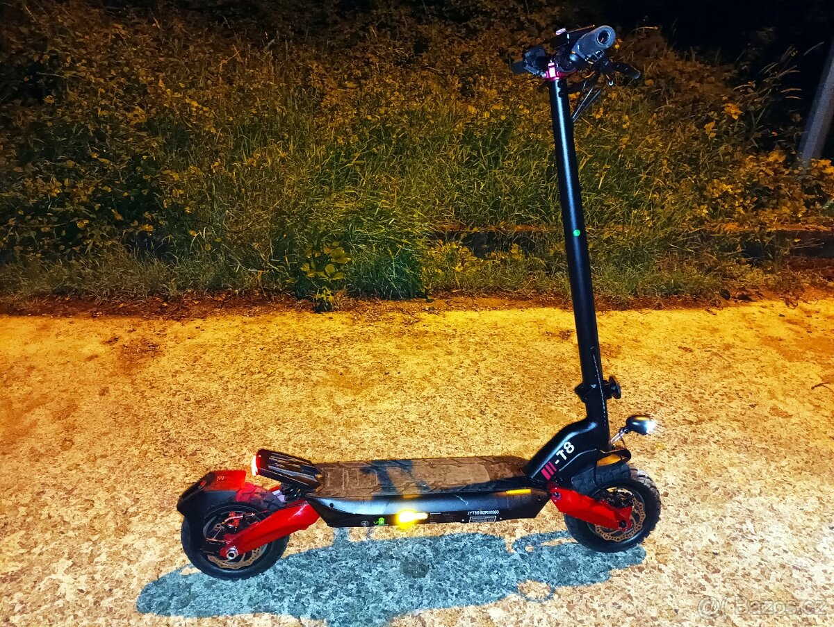 Elektrická koloběžka Isinwheel T8 15Ah 48V 10 palců