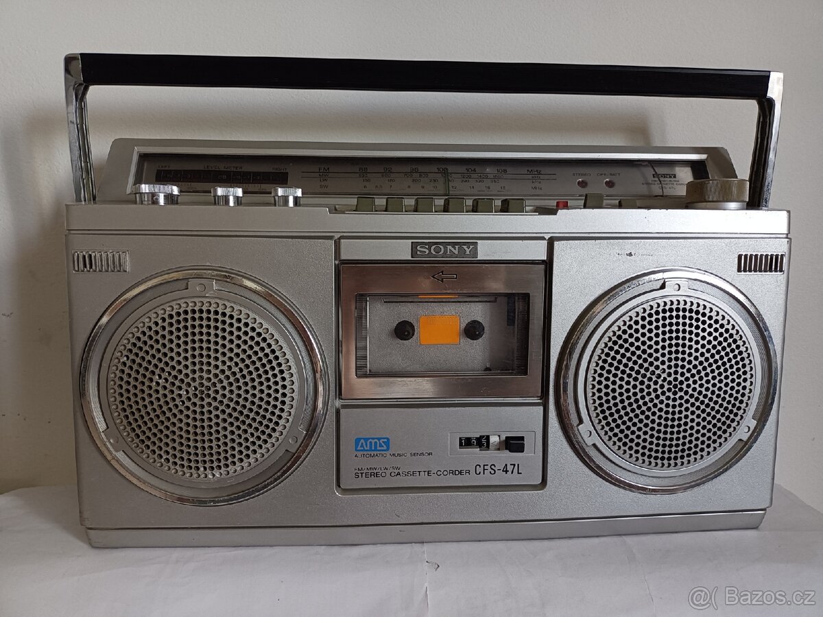 Sony CFS 47L, radiomagnetofon Japan