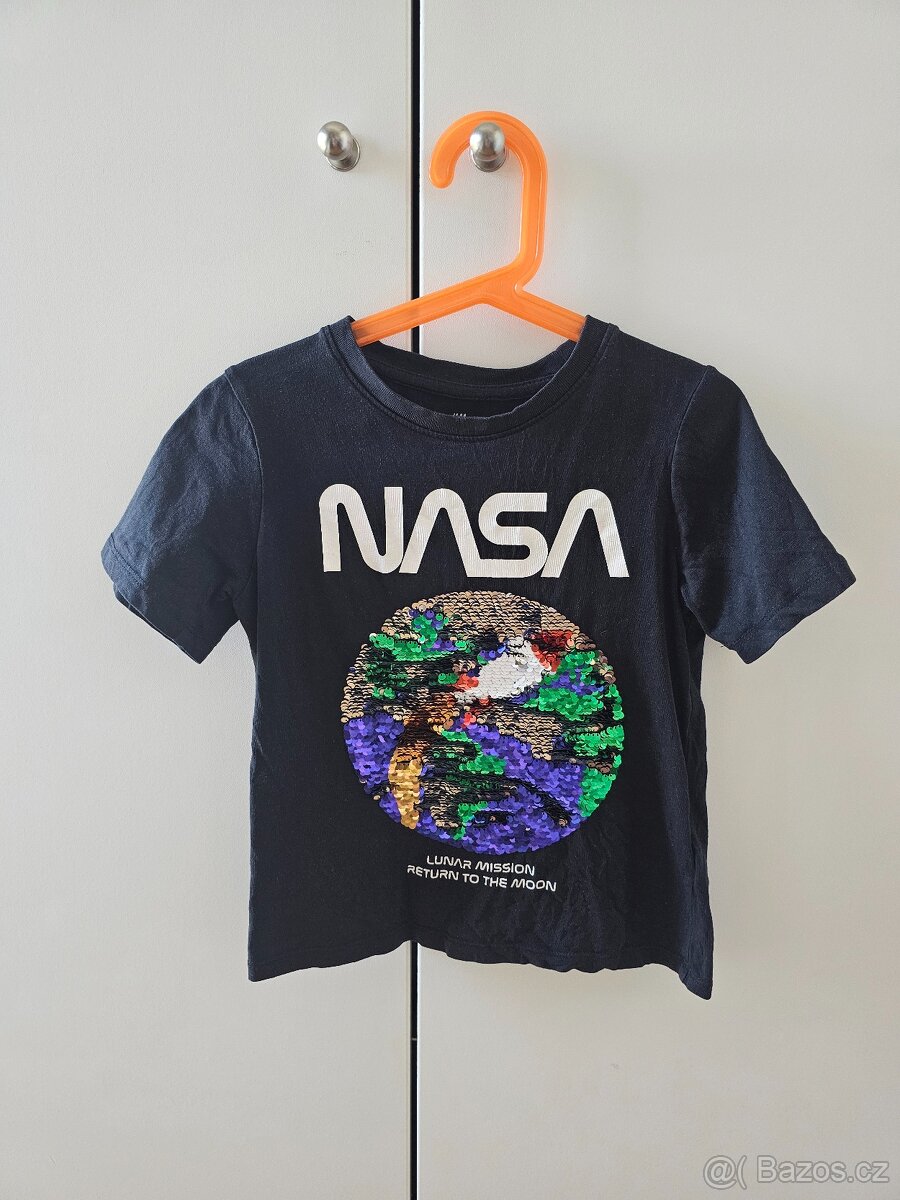 Tričko obracecí flitry NASA, tričko H&M, vel. 116