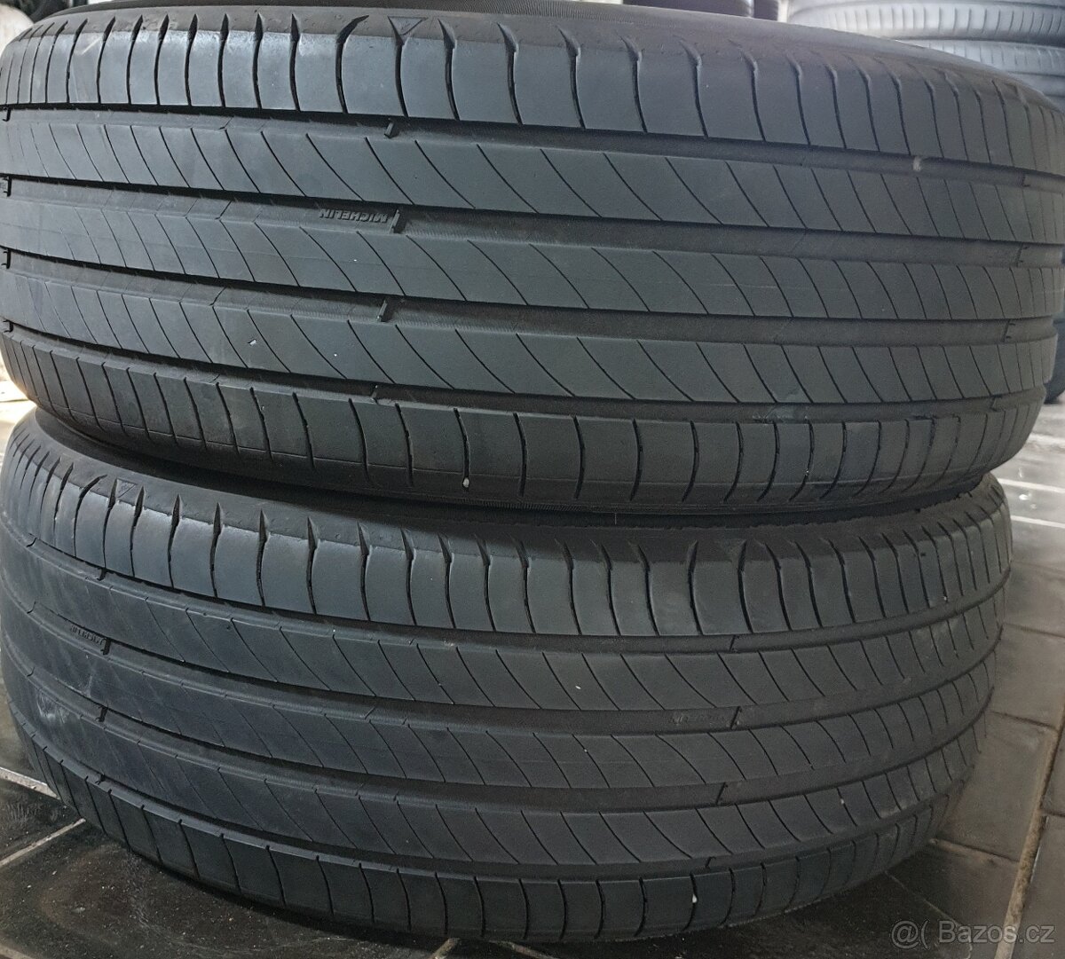 Michelin Primacy 4, 225/55R18.