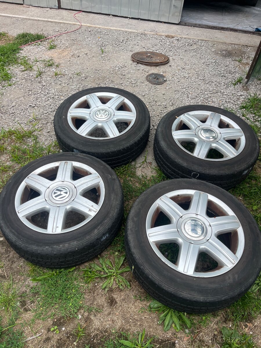 Sada ALU kol VW T5 5x120 R16 / pneu 195/65 R16C