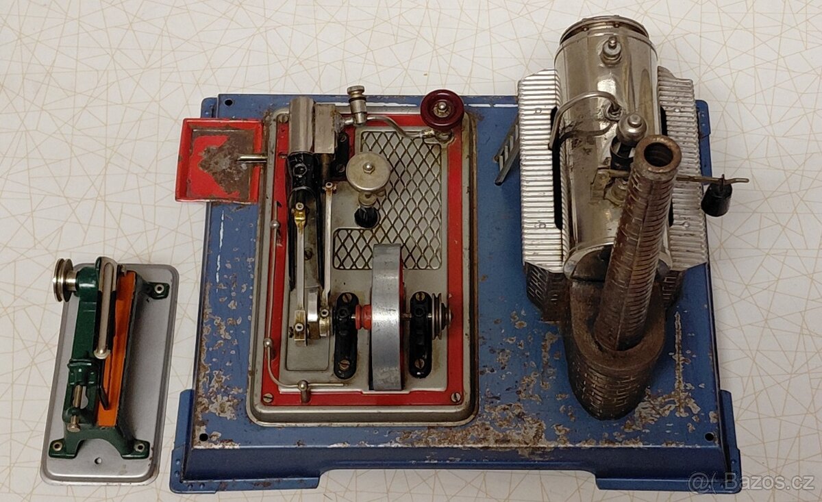 SLEVA Prodám parní stroj