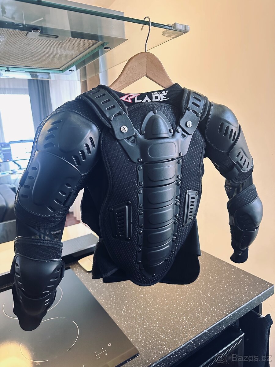 Dětský chránič páteře Motor Blade