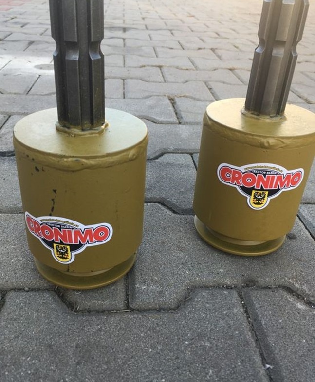 Přetěžovací spojka pro traktory