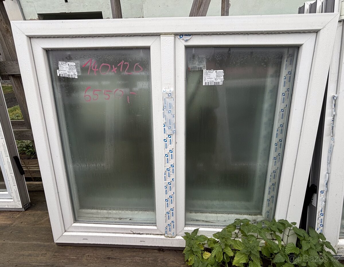 Prodám plastové okno 140x120
