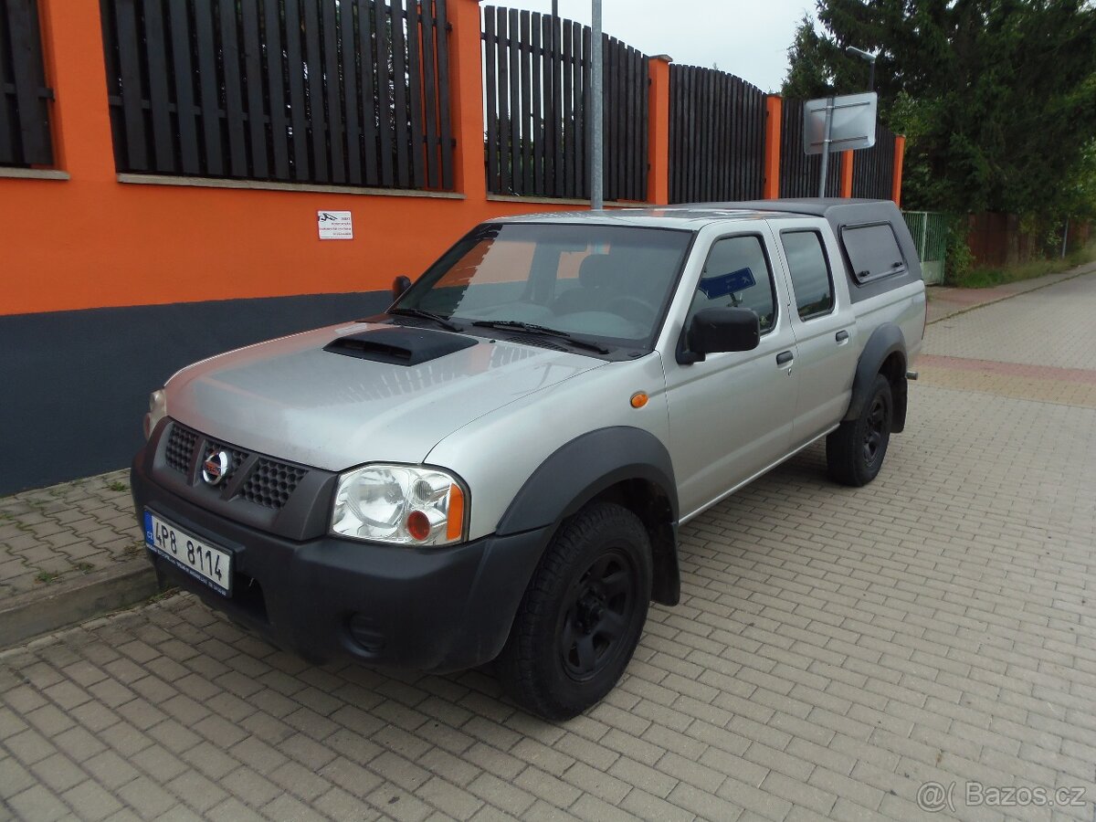 Nissan Navara 2.5 TD NP300 4x4 tažné 3T