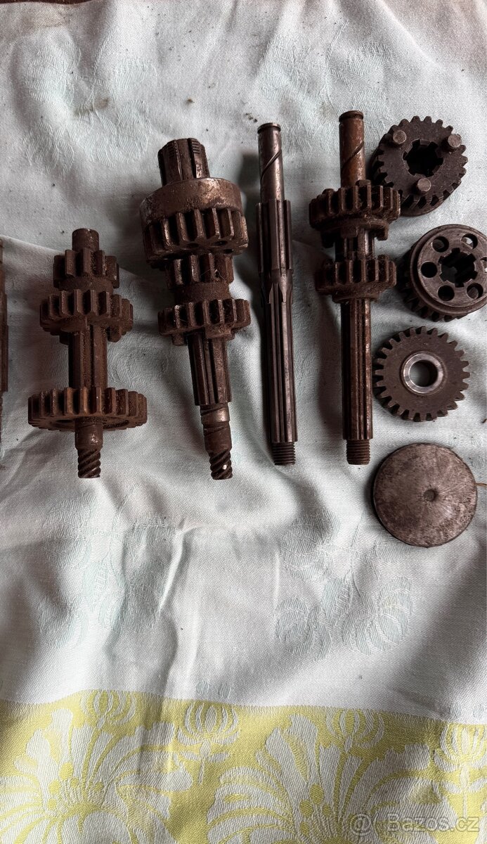 Jawa 500 OHC - díly převodovky