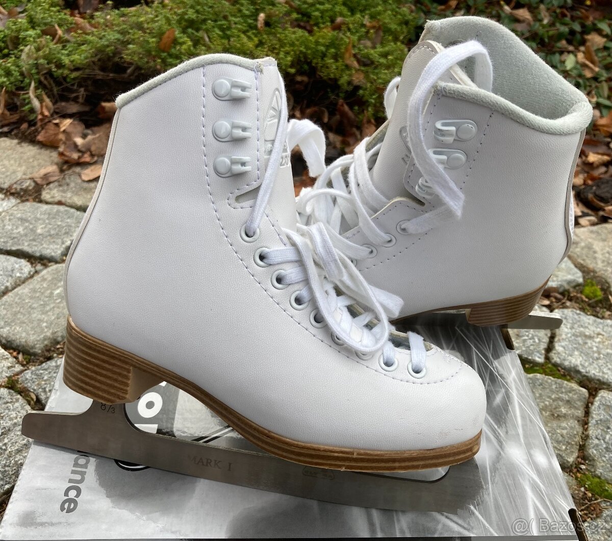 Dívčí brusle Jackson 200 vel. 32