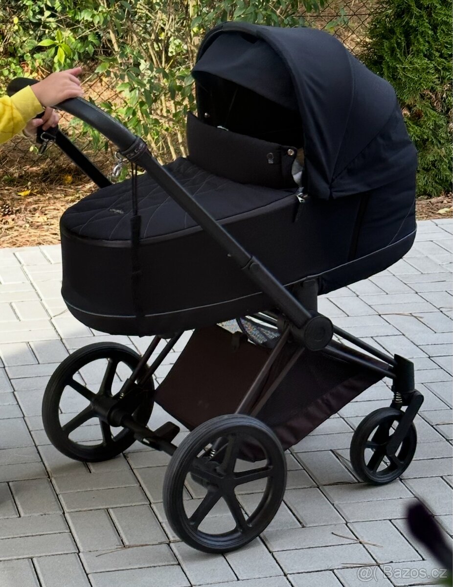 Prodám kočárek Cybex Priam (Deep Black)