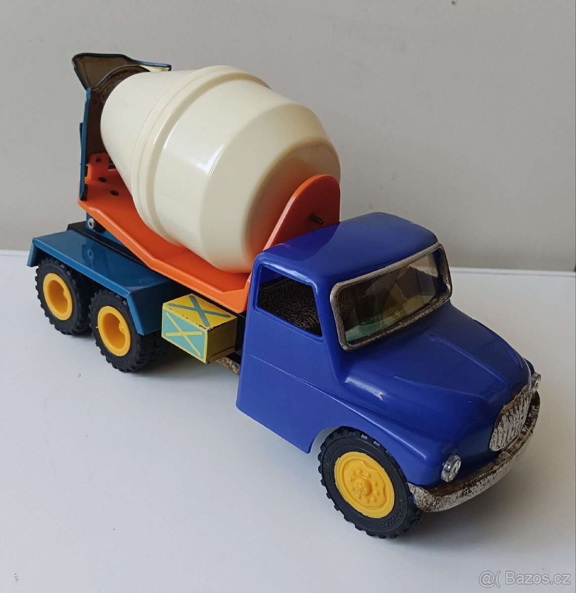 Tatra 138 míchačka KDN stará hračka Kaden