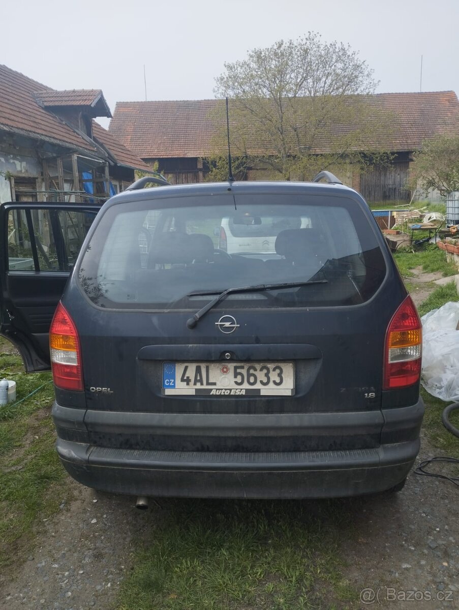 Opel Zafira 2001 1.8